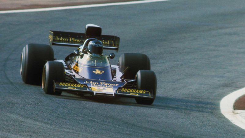 Jacky ickx 1974 practice in Lotus
