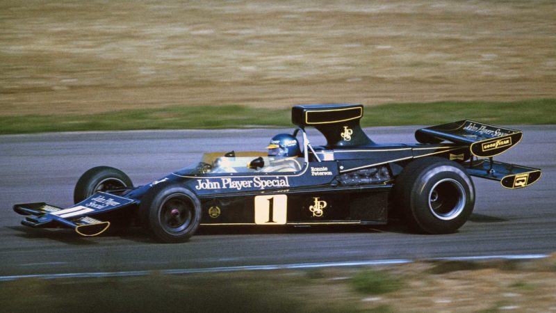 Peterson lotus 76 with twin wing(Grandpirxphoto)