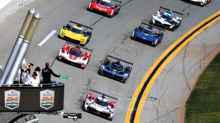 Sun rises on new LMDh era at 2023 Daytona 24 Hours