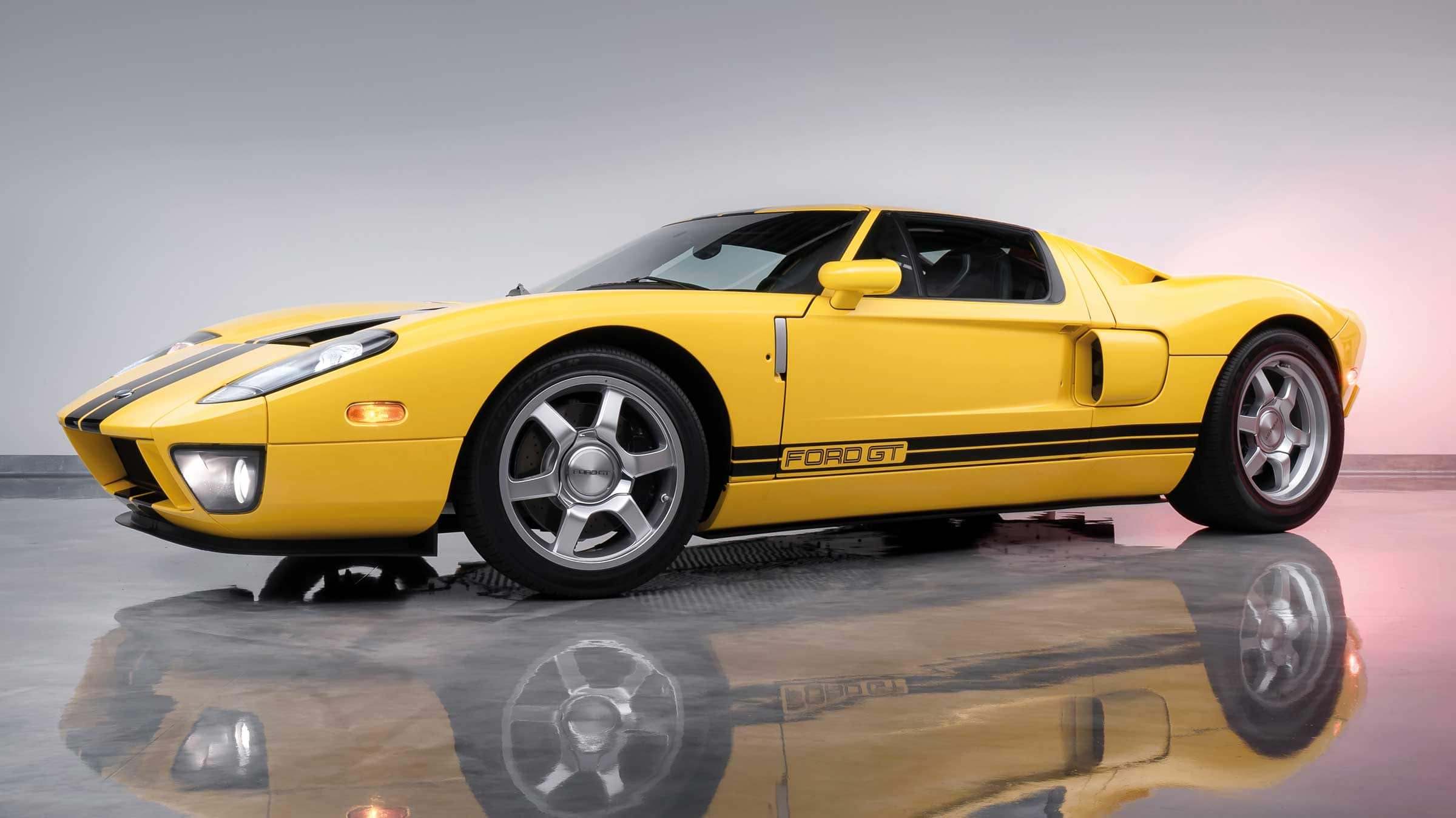 2005-Ford-GT