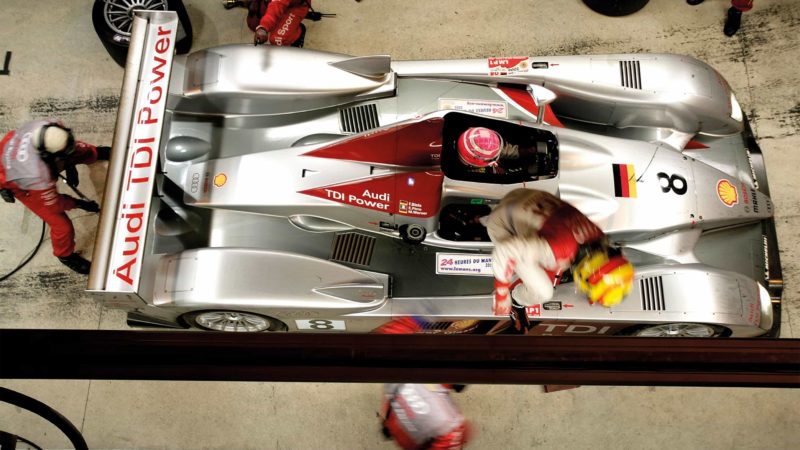 Audi R10 TDI driver change