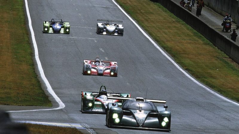 Bentley’s leads Le Mans in 2001