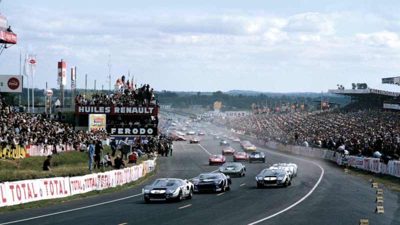 Ford’s 7-litre GT40s leads at Le Mansjpg