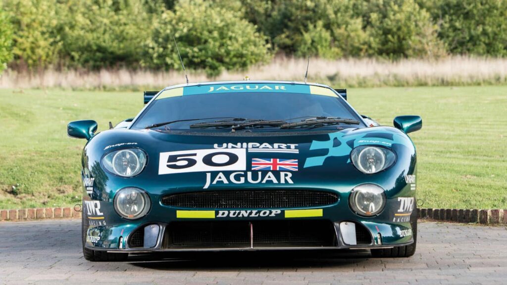 Jaguar Xj220C