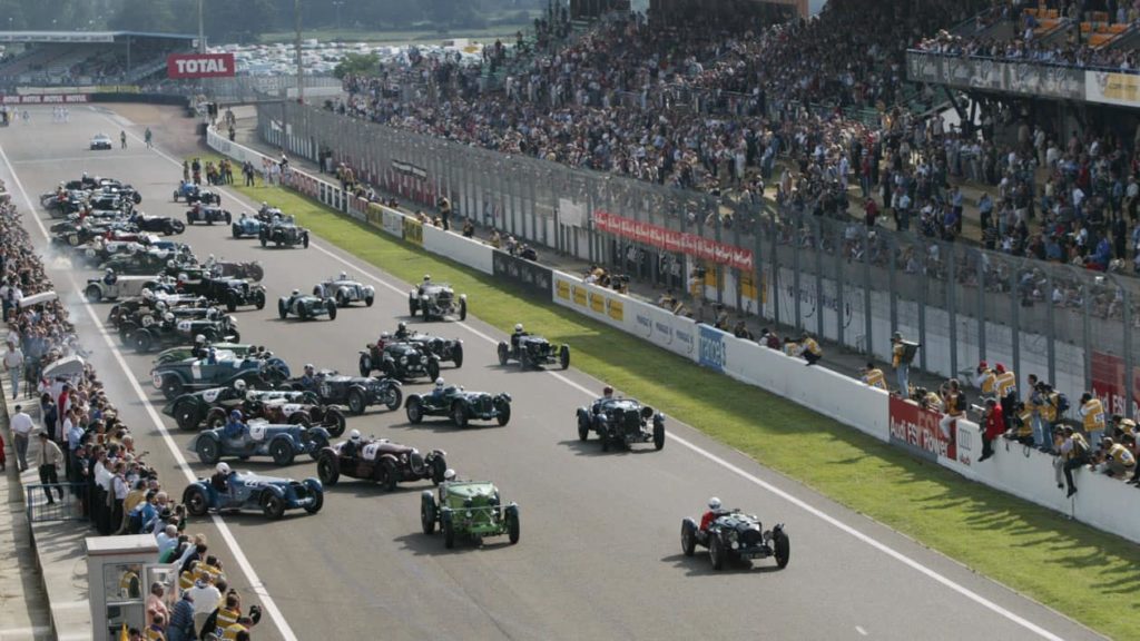 Start of Le Mans classic