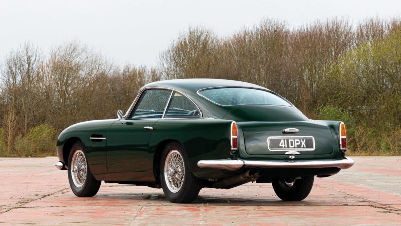 1961-Aston-Martin-DB4GT-Coupé-4-rear
