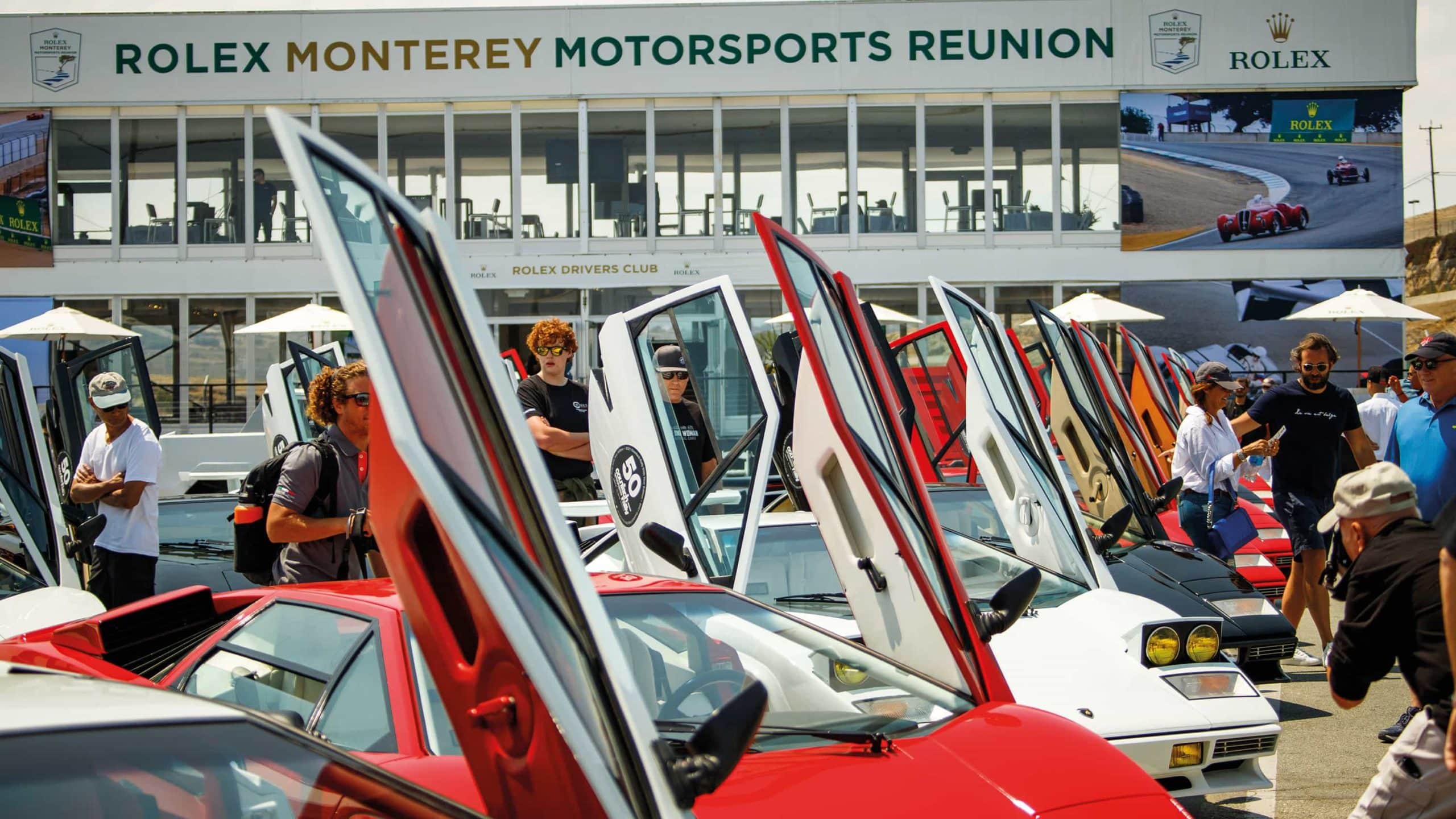 400 retro race cars lined up