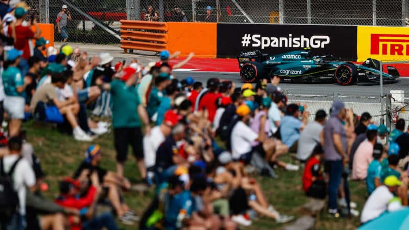 Barcelona crowd cheer on Fernando Alonso at 2023 Spanish GP