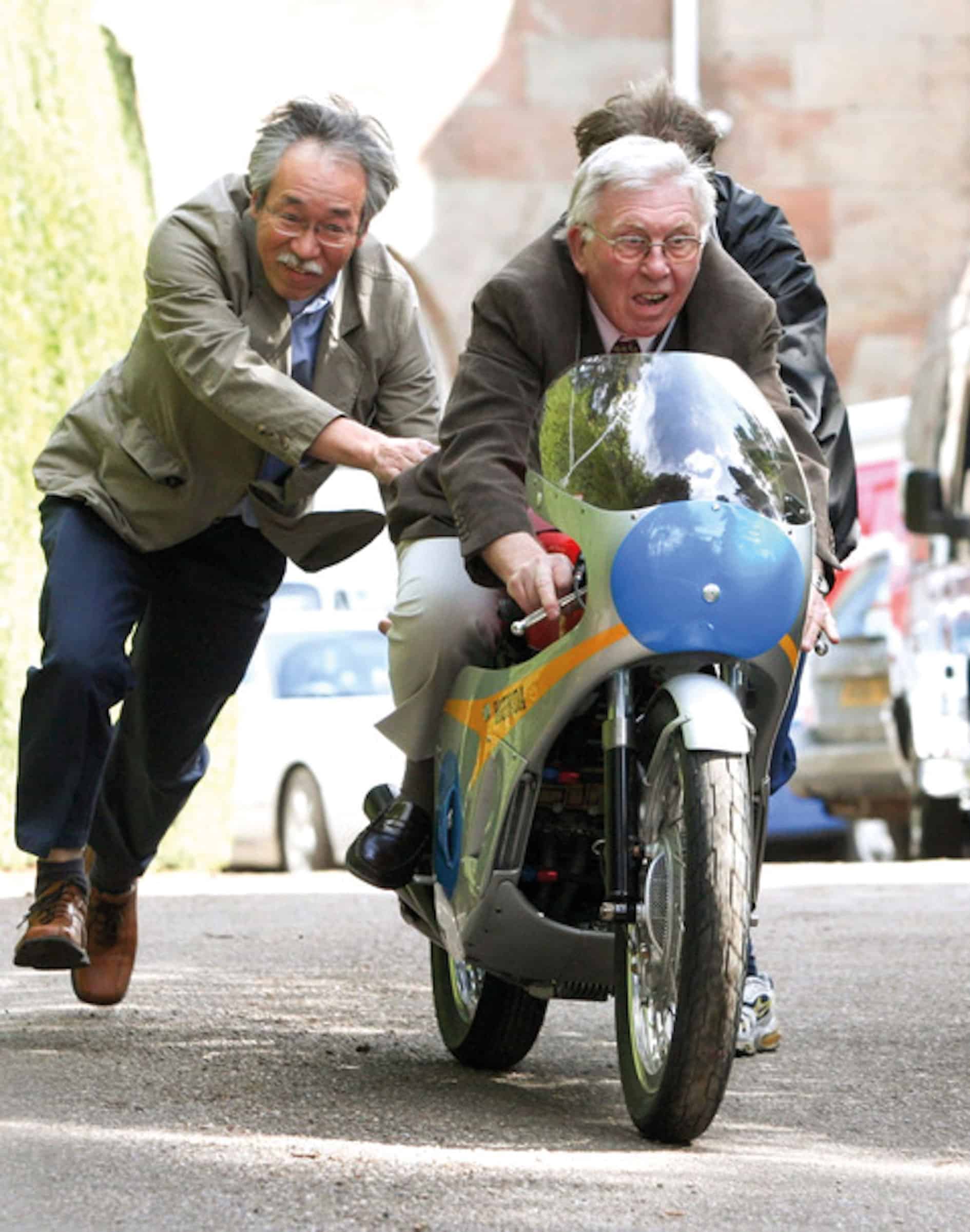 George Beale on replica aided by collector Terry Murayama