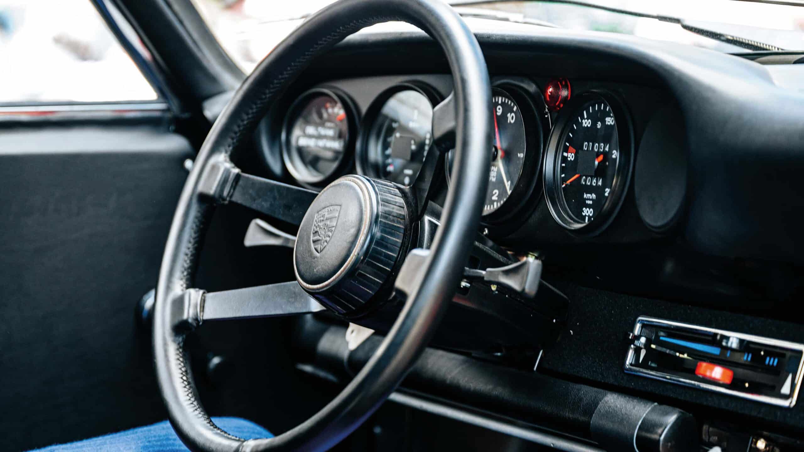 RSR interior steering wheel