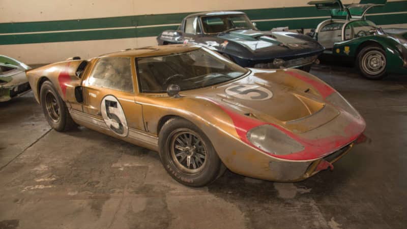 The Ronnie Bucknum:Dick Hutcherson GT40