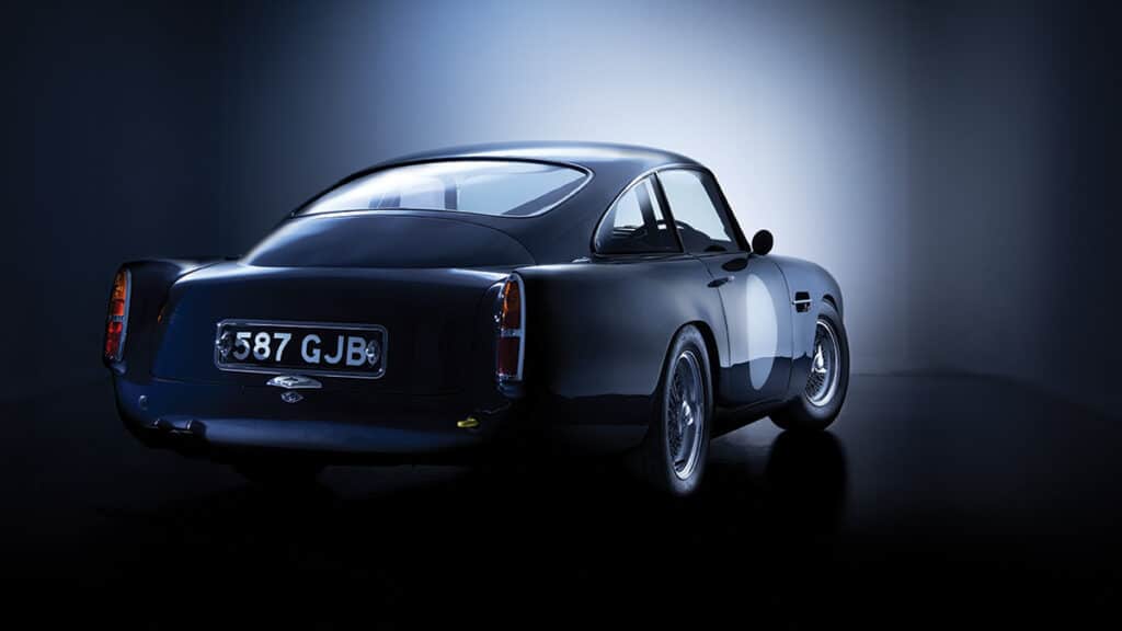 Aston Martin DB4 3:4 rear