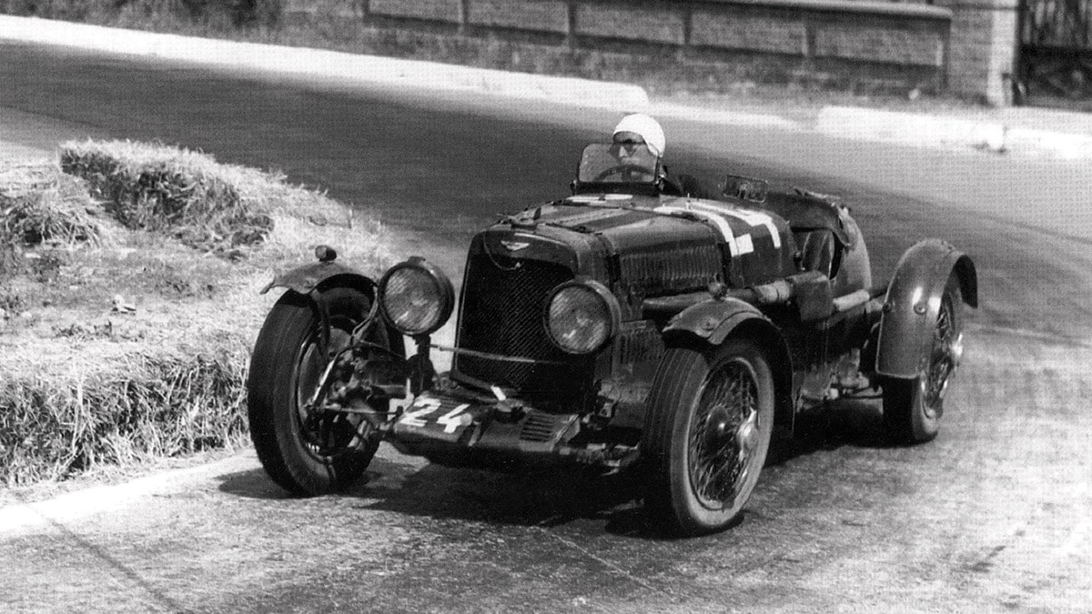 Count Johnny Lurani on Targa Abruzzo