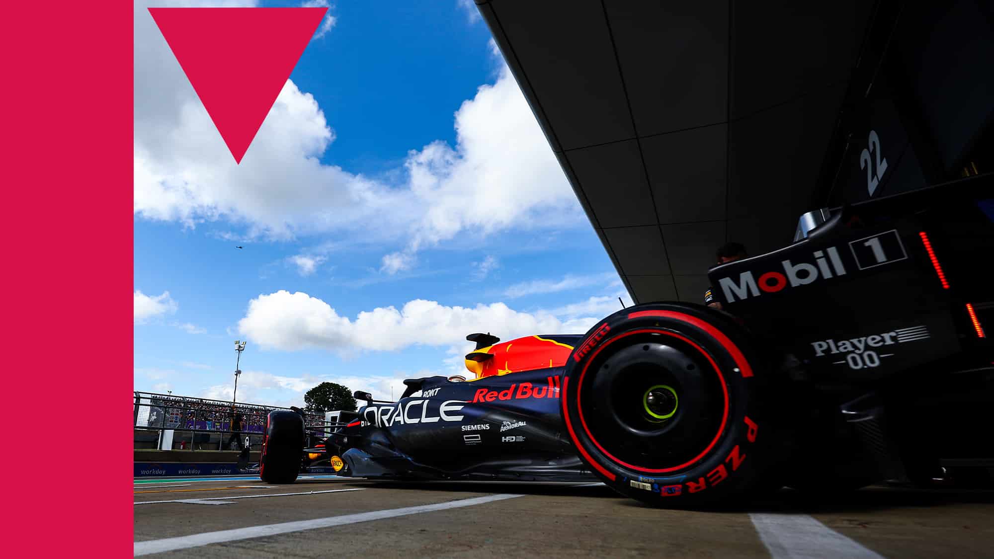 Going up - Verstappen leaves pitbox