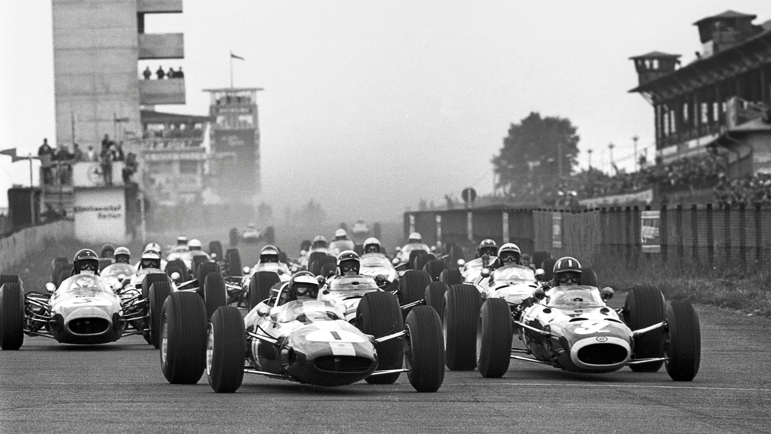 Jim Clark 1962 race start
