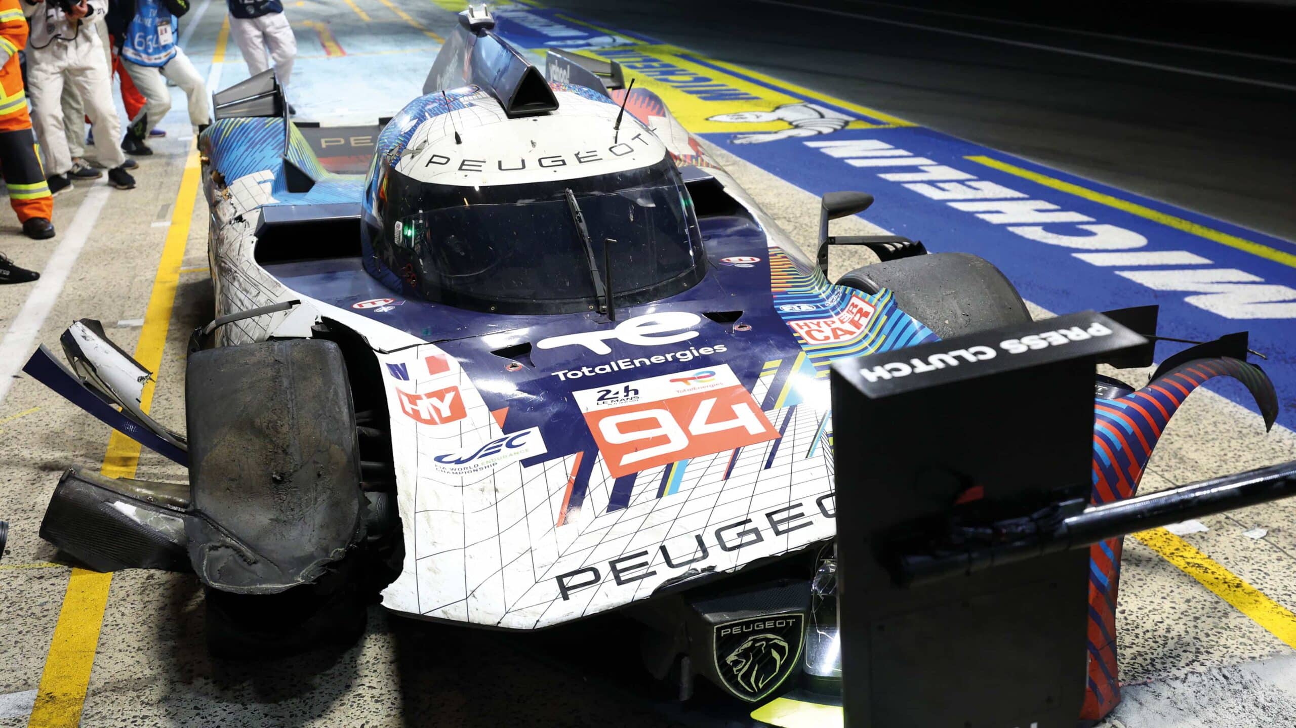 Menezes pits with heavy damage
