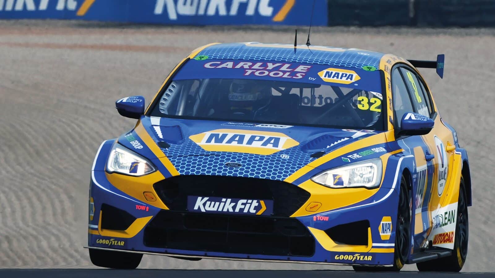 Rowbottom in the Napa Racing Ford Focus in the modern BTCC