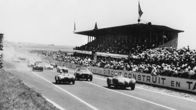 Stirling Moss leads at Reims