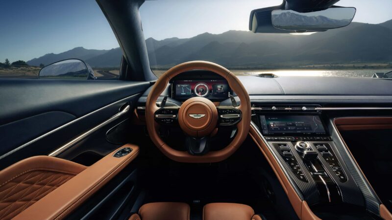 The-New-Aston-Martin-DB12_Interior