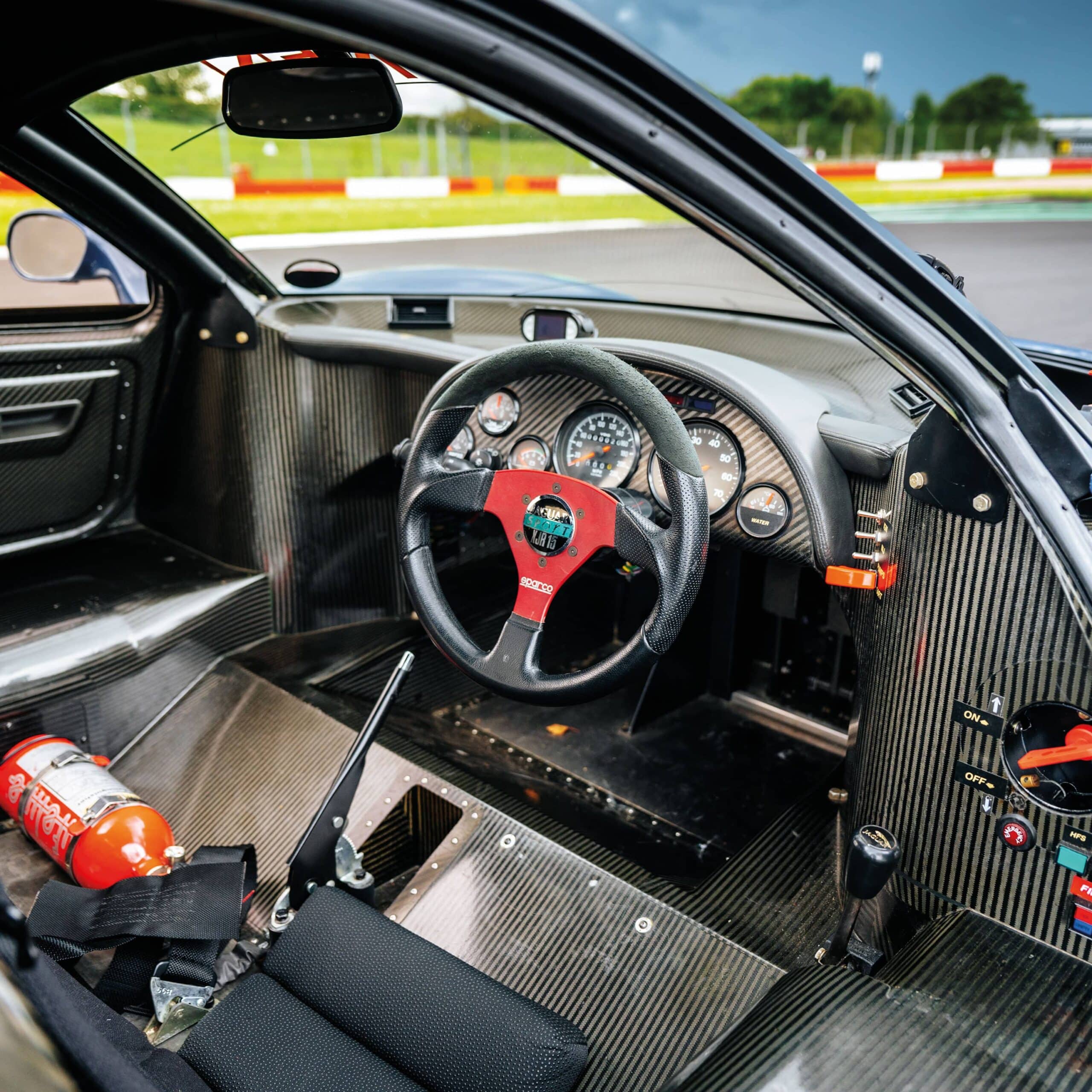 Jaguar XJR15 interior