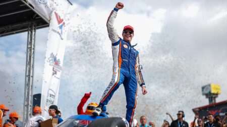 Dixon and Alonso: racing’s old guard show how it’s done