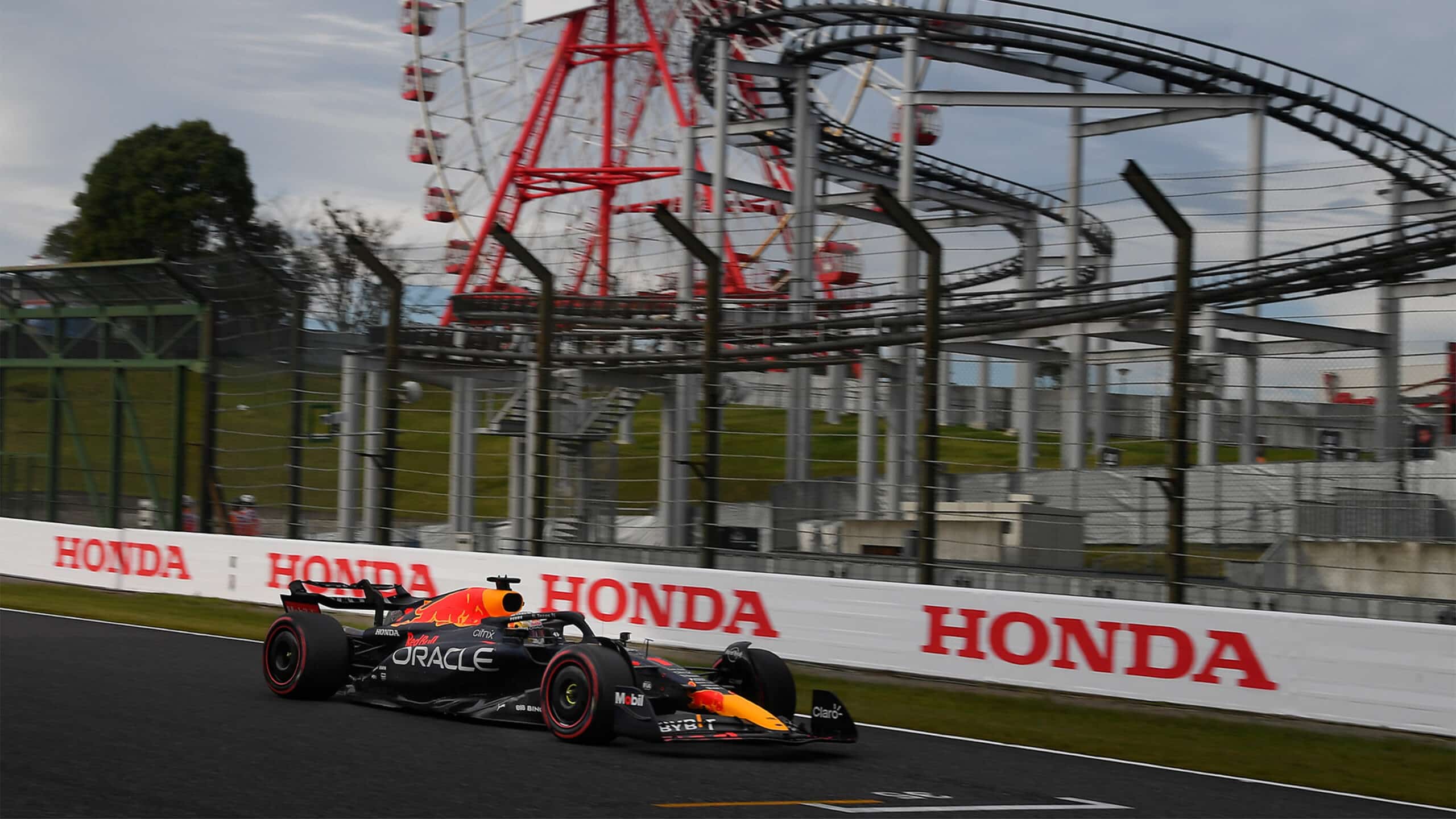 Lewis Hamilton to wear all-chrome helmet at Japanese Grand Prix 2023