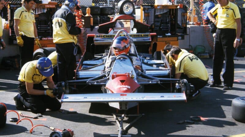 LV GP Ferrari pits