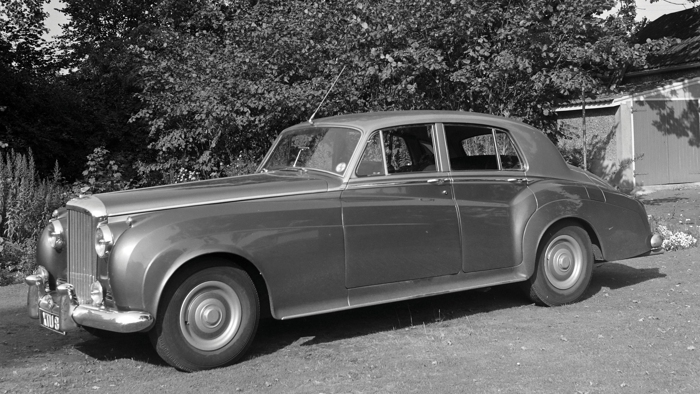 Bentley S-Type side view