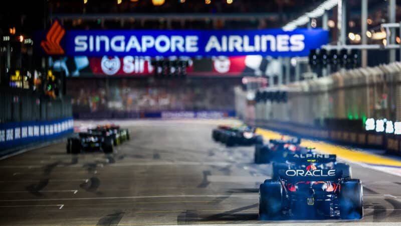F1 grid forms up at 2023 Singapore Grand Prix