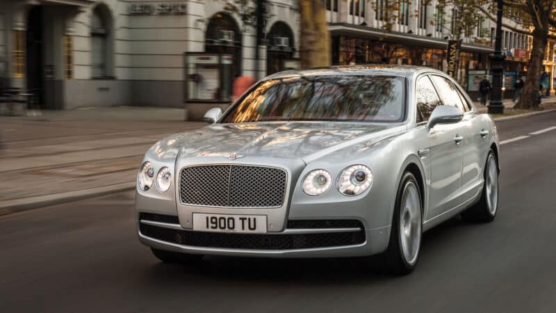 Bentley Spur V8 Front-On Image