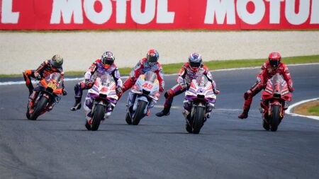 Chapeau for Zarco, Bagnaia out-thinks Martin