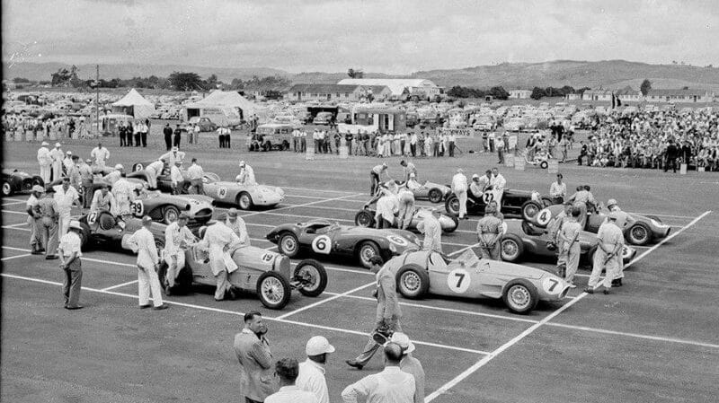 Start of the NZ Grand Prix in 1956