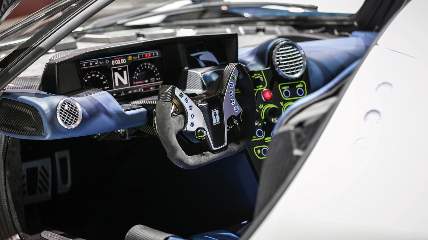 003S interior