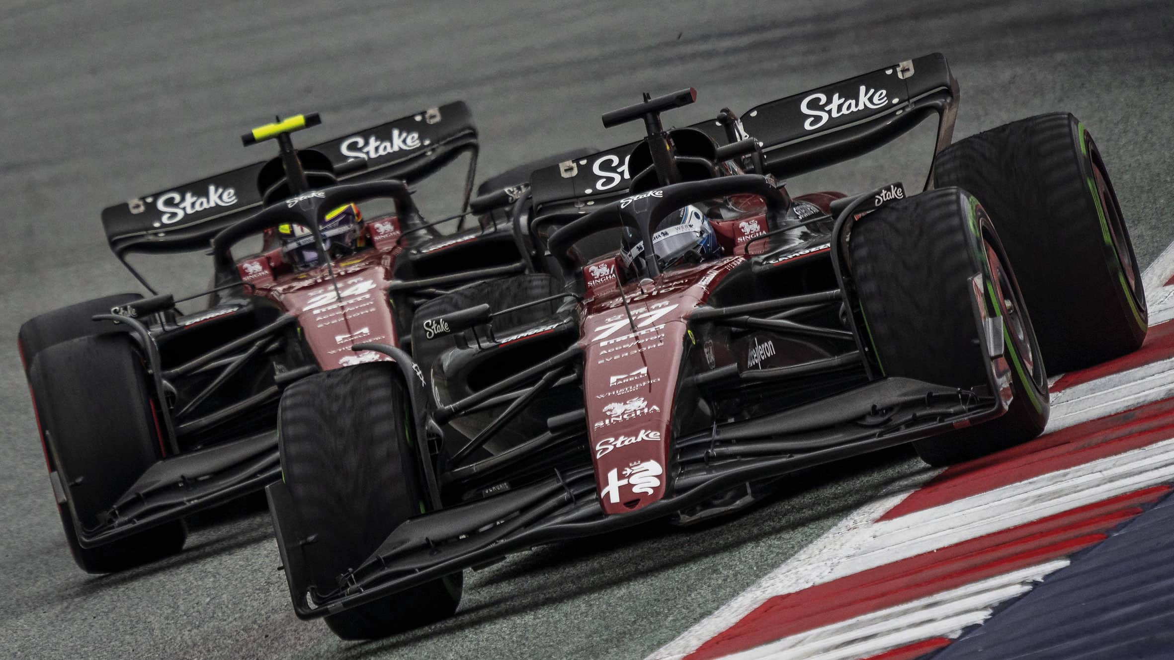 Valtteri Bottas and Guanyu battle on track