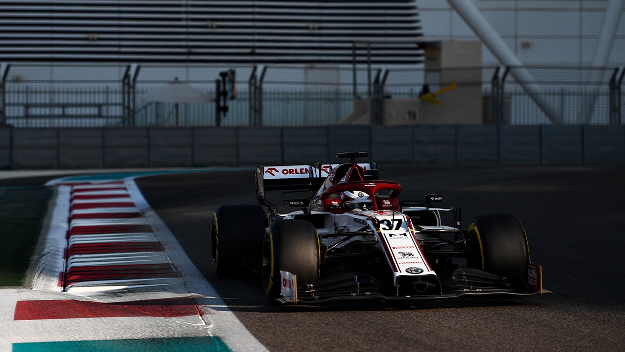 Callum Ilott tests Alfa Romeo F1 car in 2021