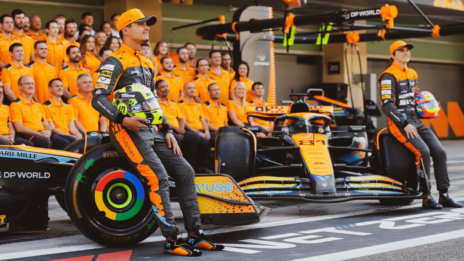 McLaren team photo 2023 Abu Dhabi GP