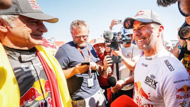 Sainz beats Loeb in Dakar’s battle of the titans using experimental Audi