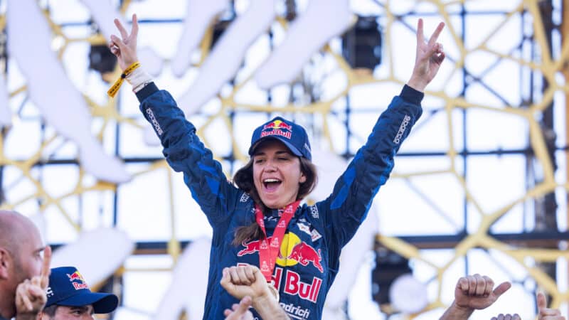 Gutierrez celebrates her win win Dakar 2024