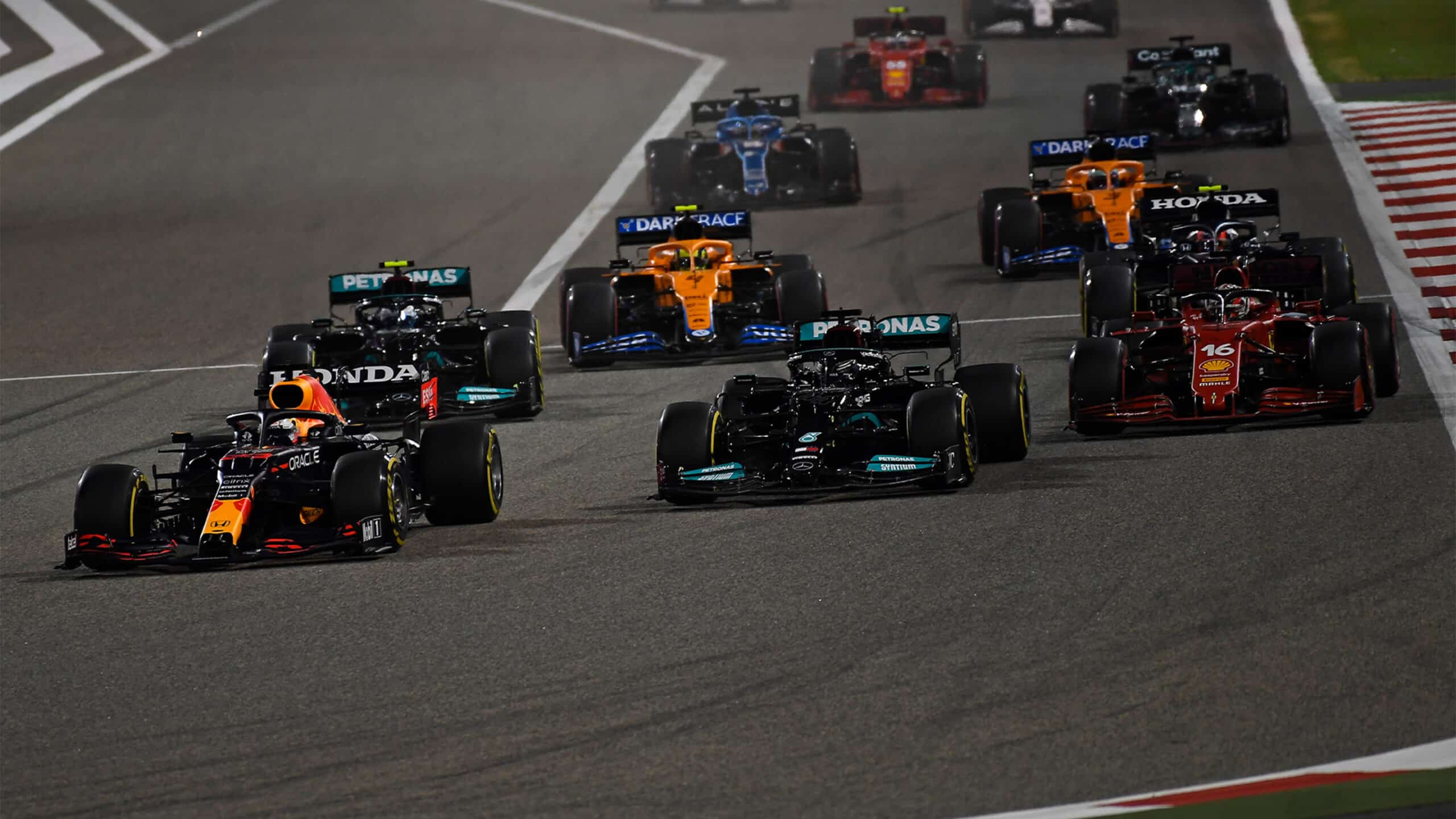 Turn 1 Bahrain