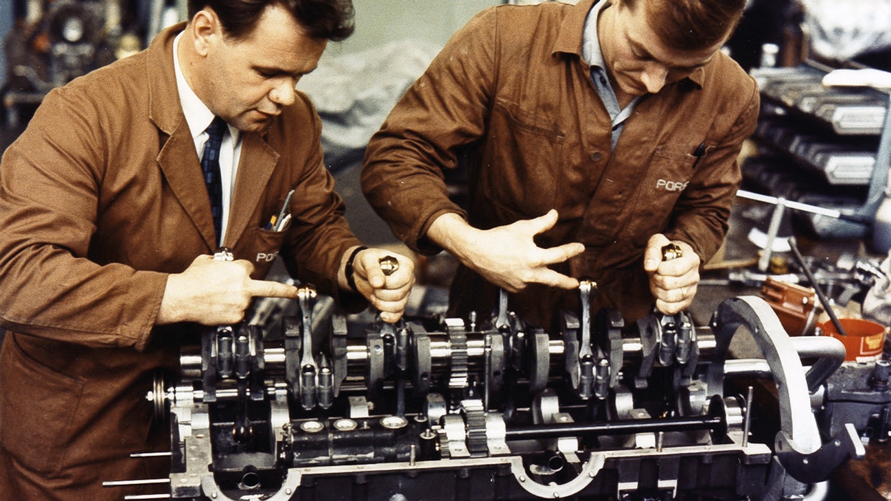 working on the Typ 912 flat-12 engine