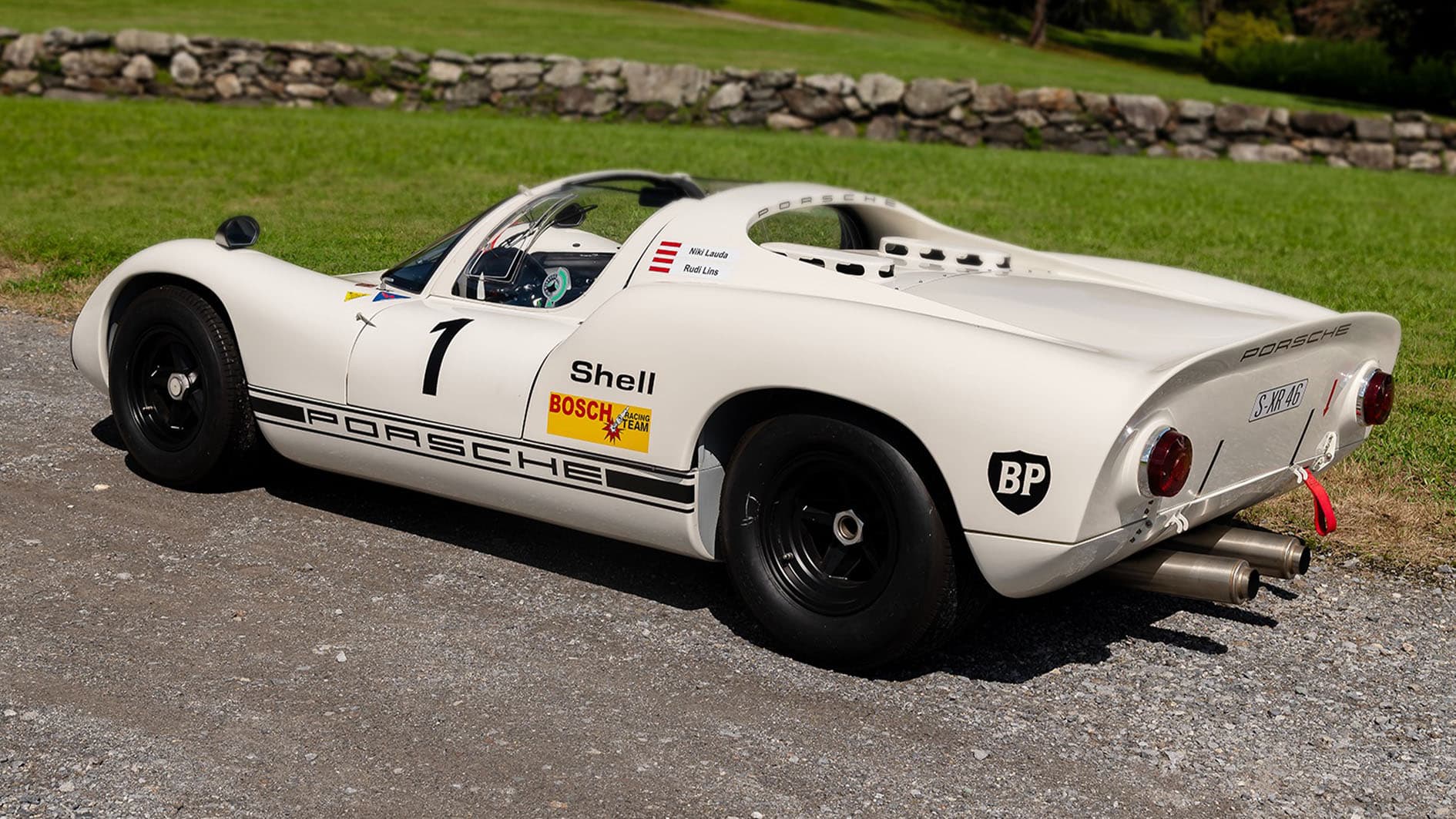 2 Porsche 910-001 Niki Lauda