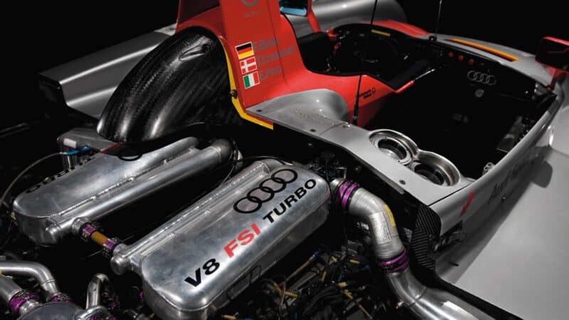 Audi R8 V8 ‘FSI’ turbo engine