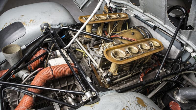 Porsche 908:02 engine