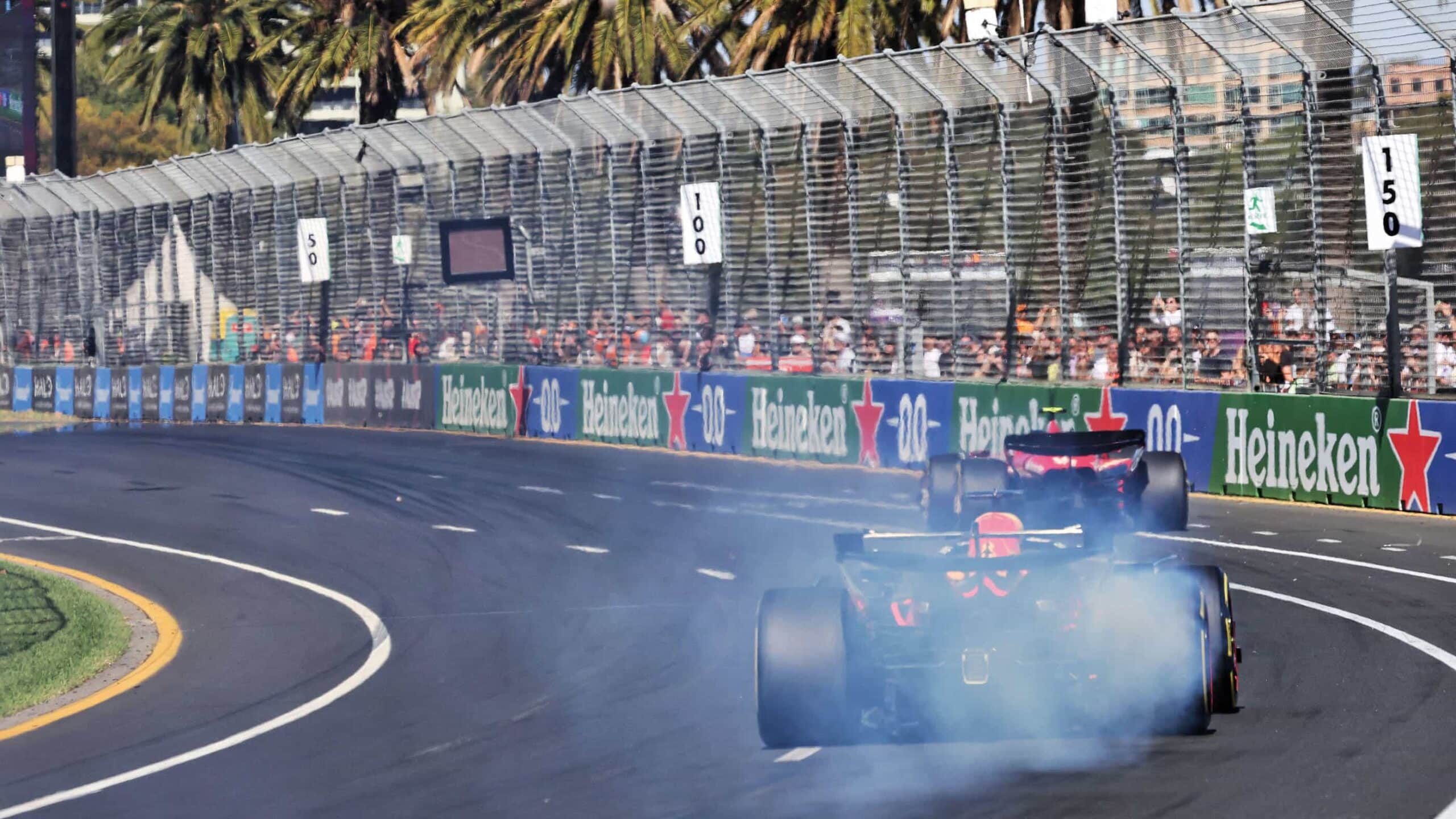 Smoke from Verstappen car at Albert Park