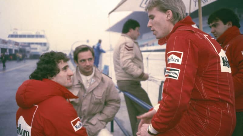 Winter testing at Estoril, 1986, in discussion with Alain Prost and Elio de Angelis.
