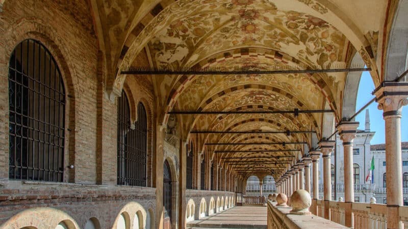 Arched walkway at Padua University