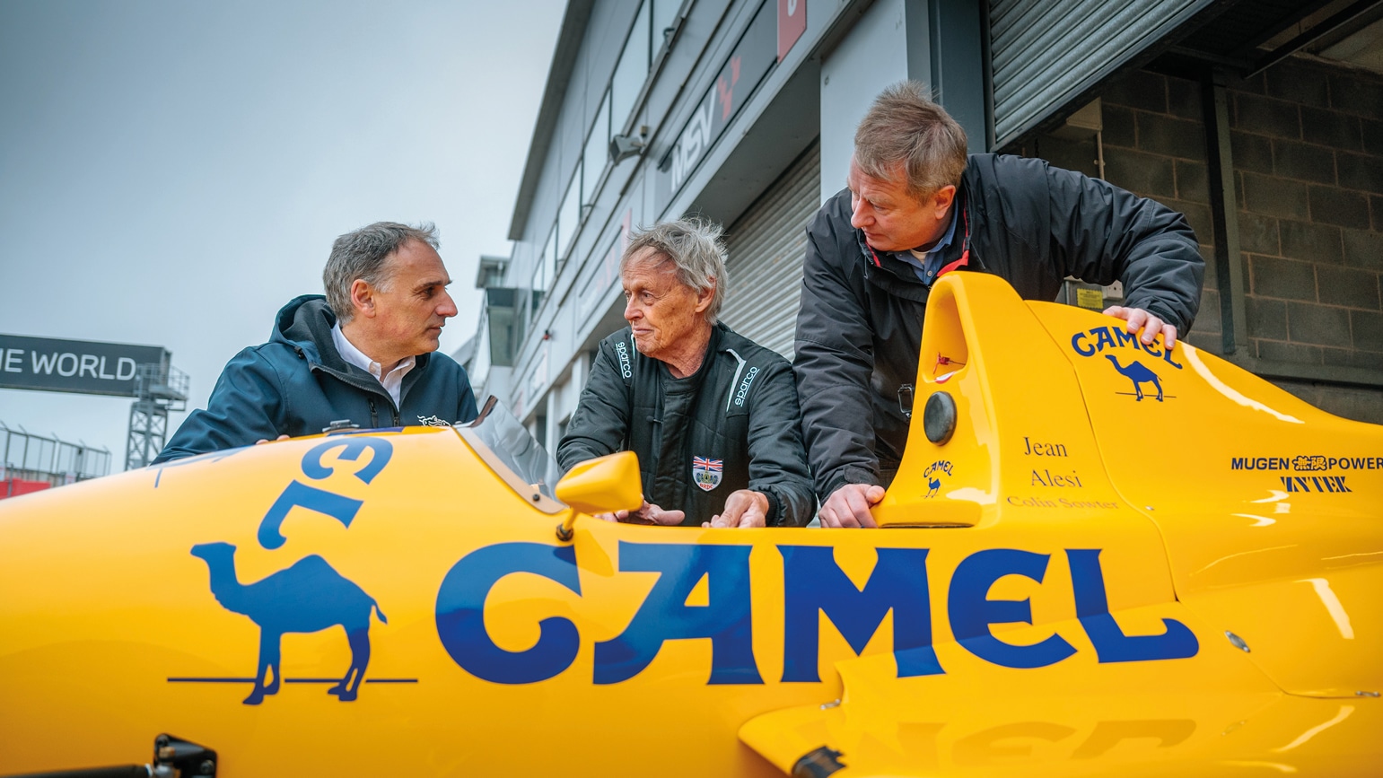From left: Nick Edginton, Reynard and Colin Sowter – the owner of Alesi’s car
