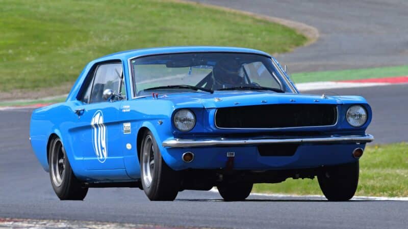 Mustang in the Masters pre-66 touring cars race, Brands Hatch