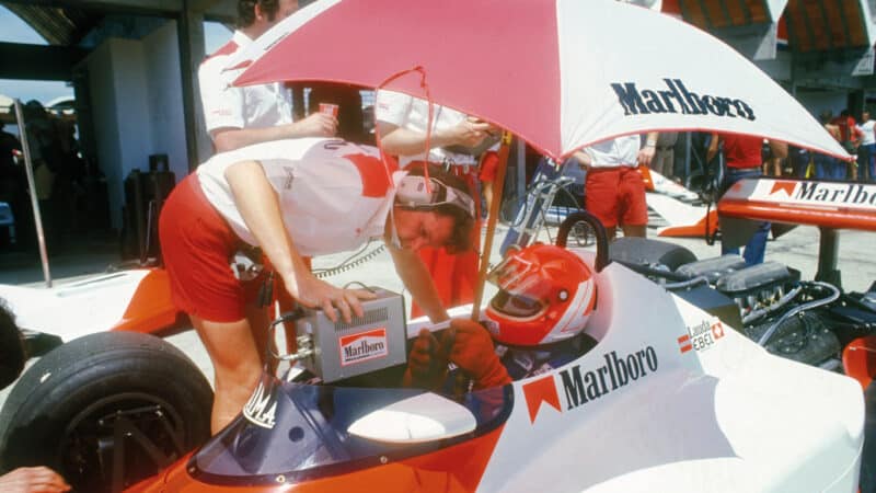 Barnard with Niki Lauda in practice before the 1983 Brazilian GP