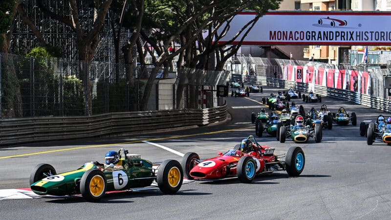 Andy Middlehurst leads at the start of Race B in 2024 Historic Monaco GP